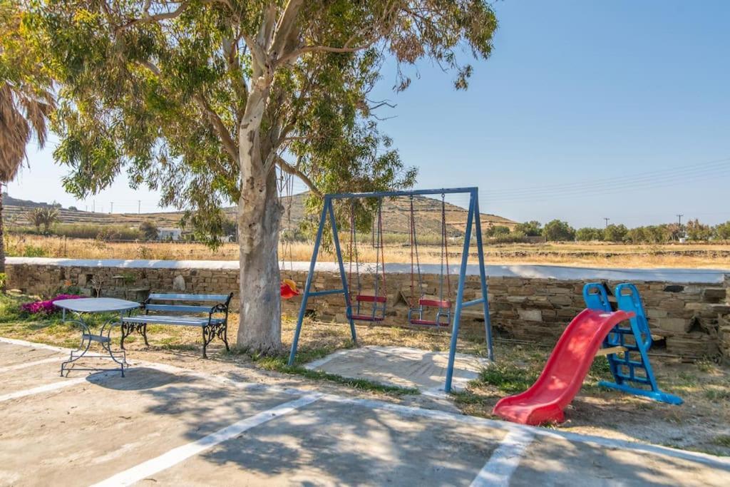Ferienwohnung Θἔρως Tínos Exterior foto